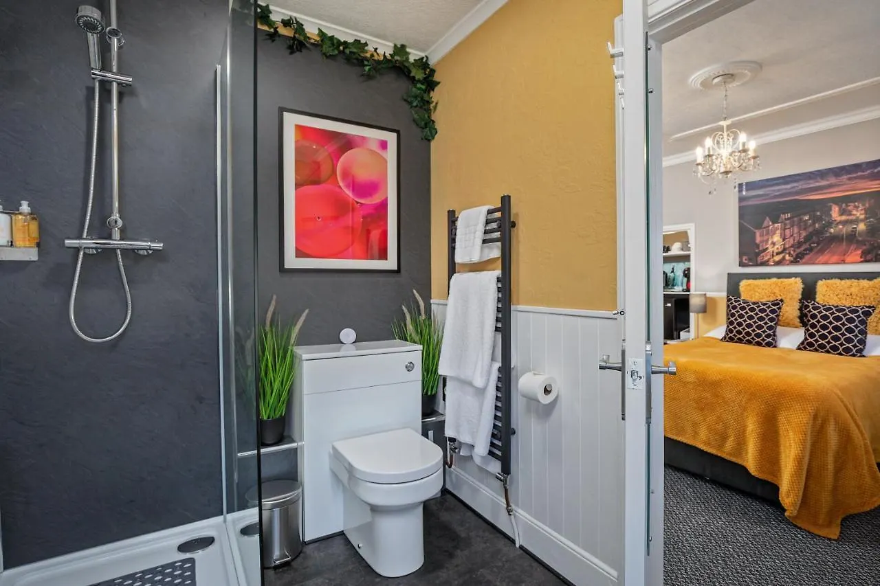 Glenholme Guest House Scarborough